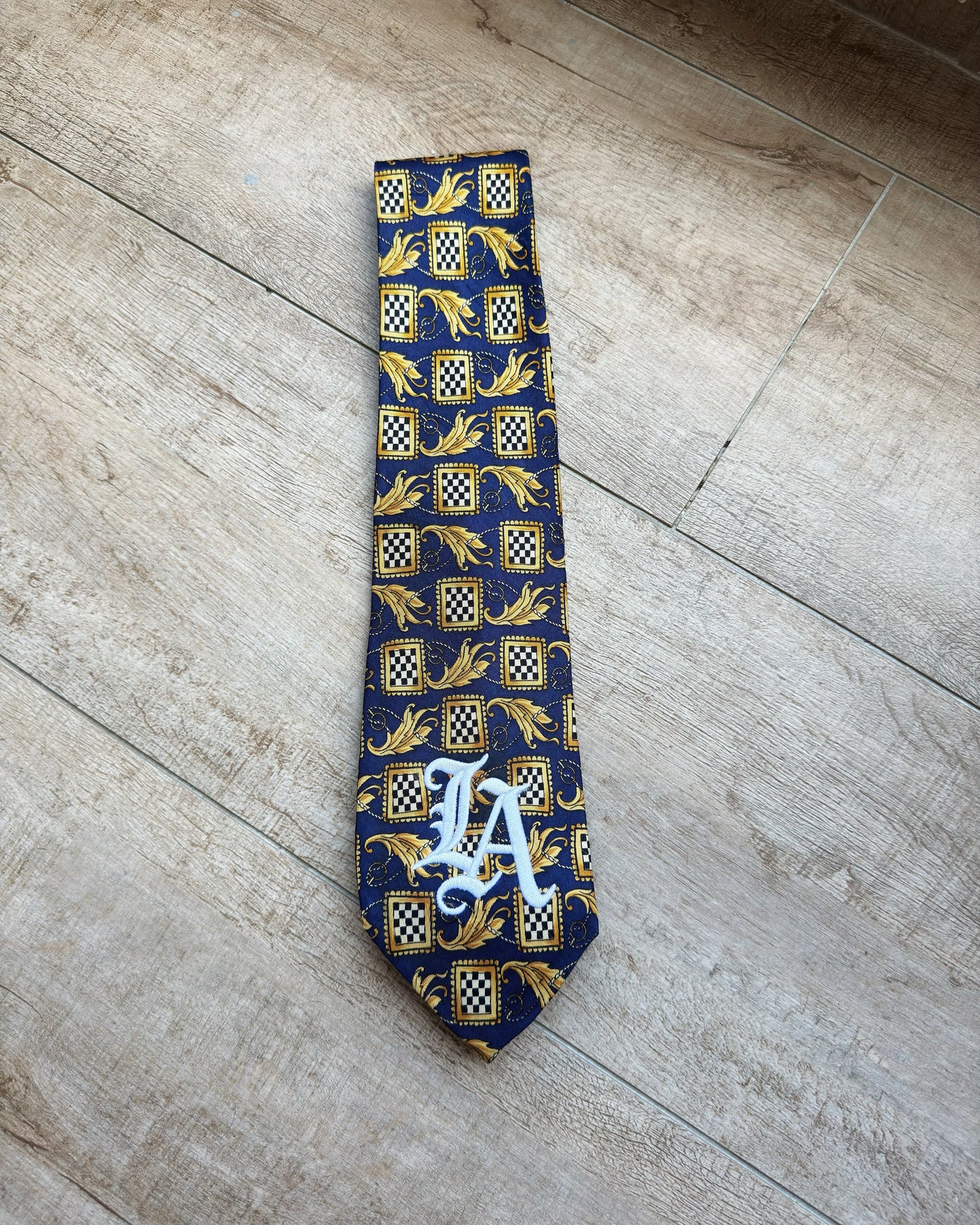 LA Remade Tie 24