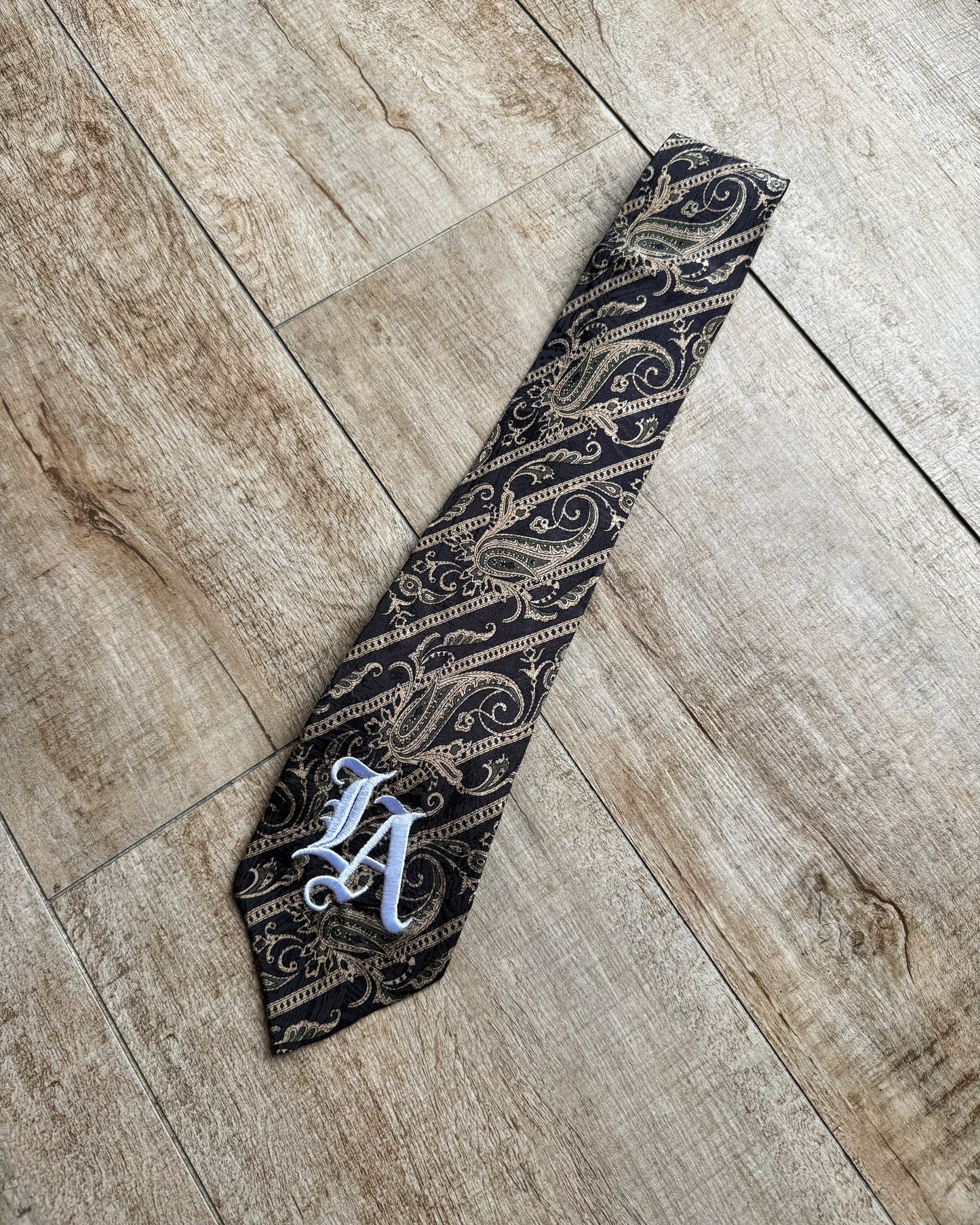 LA Remade Tie 06
