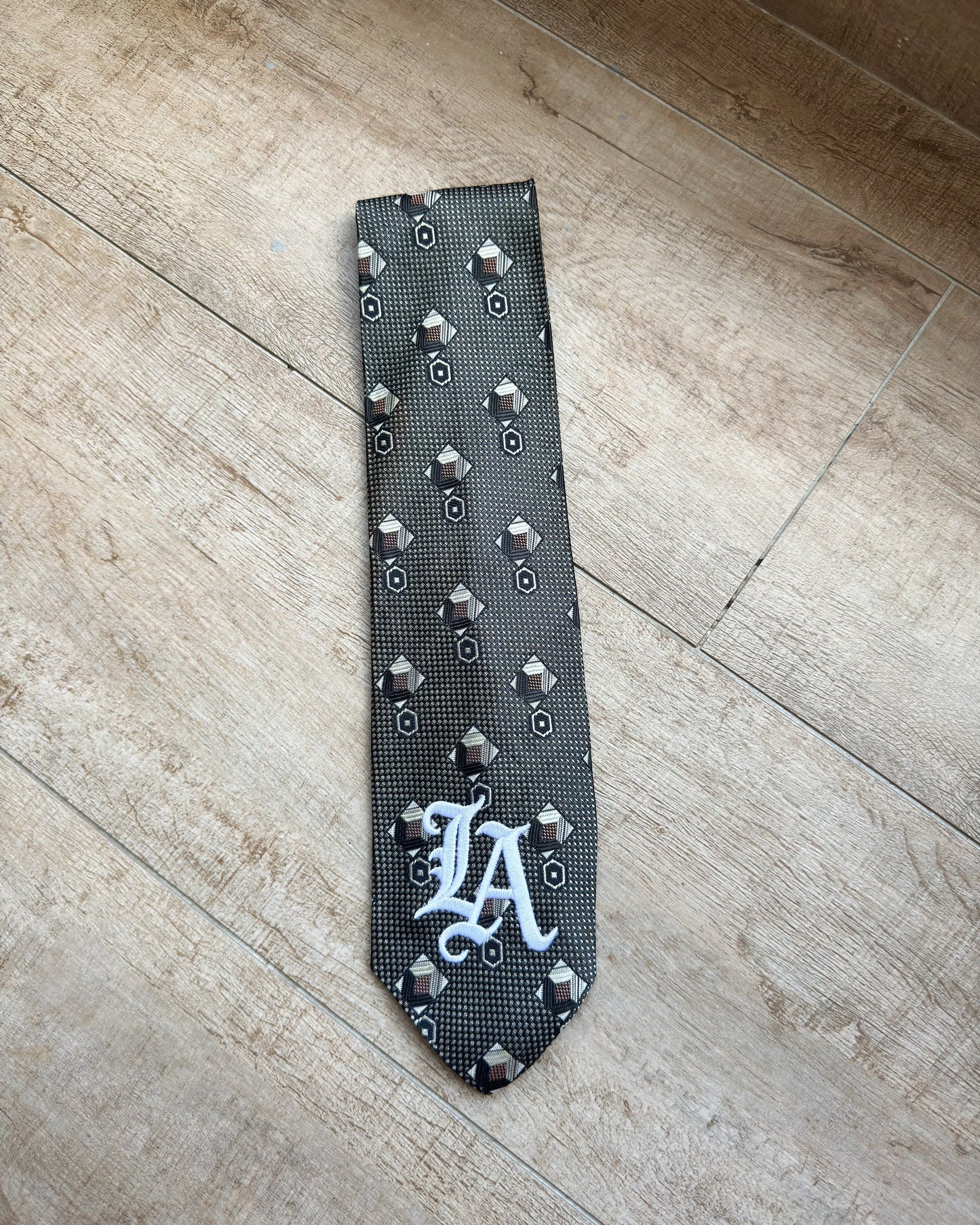 LA Remade Tie 34