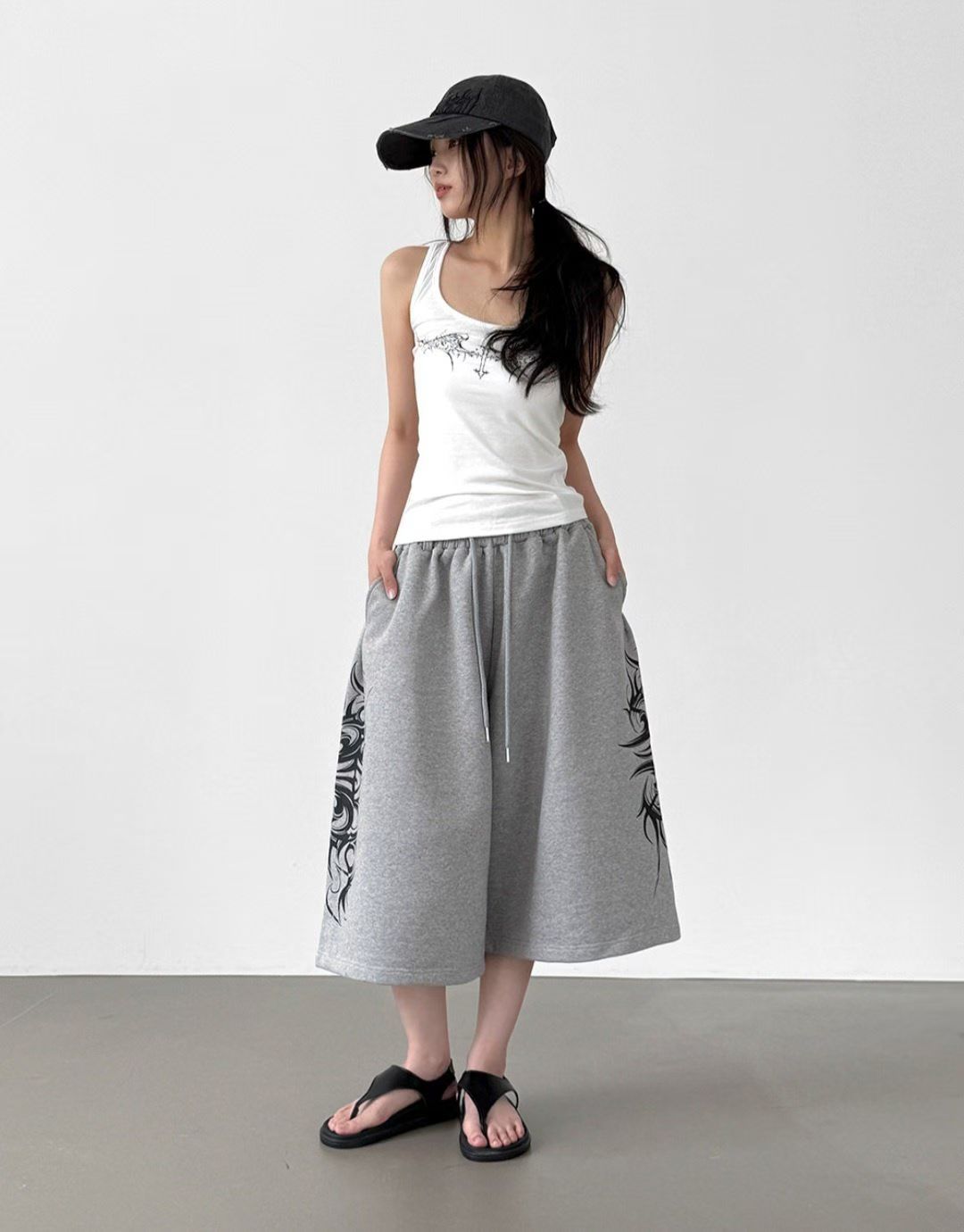 FW 26 Tatoo Graphic Jorts