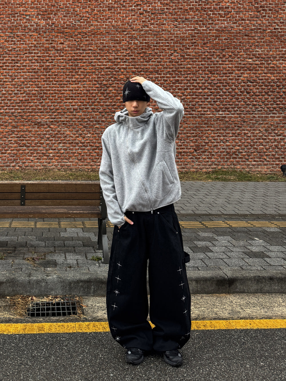 Star Embroidery Jeans