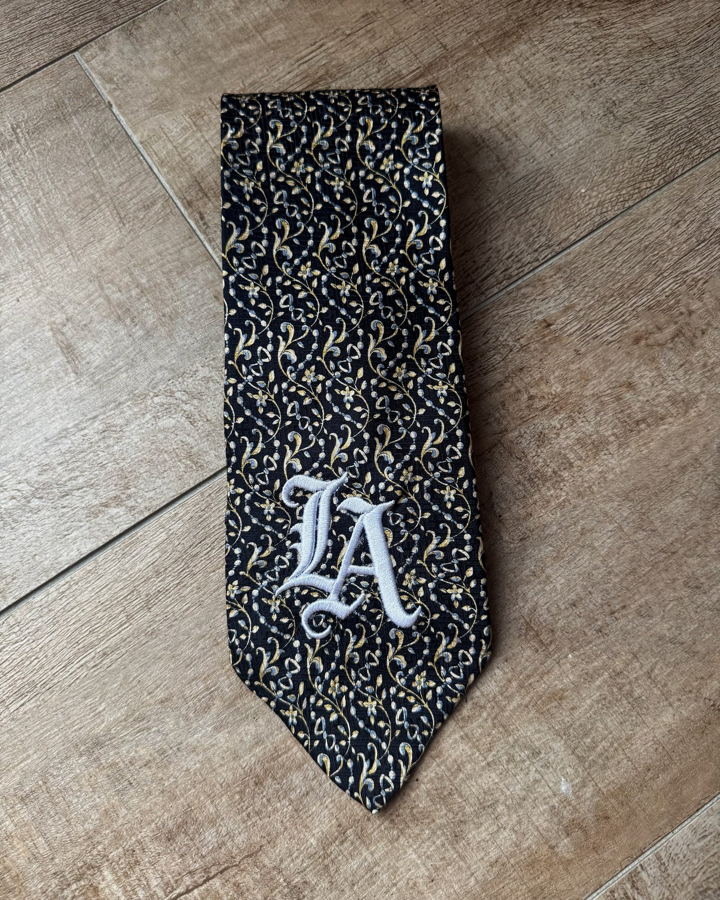 LA Remade Tie 09