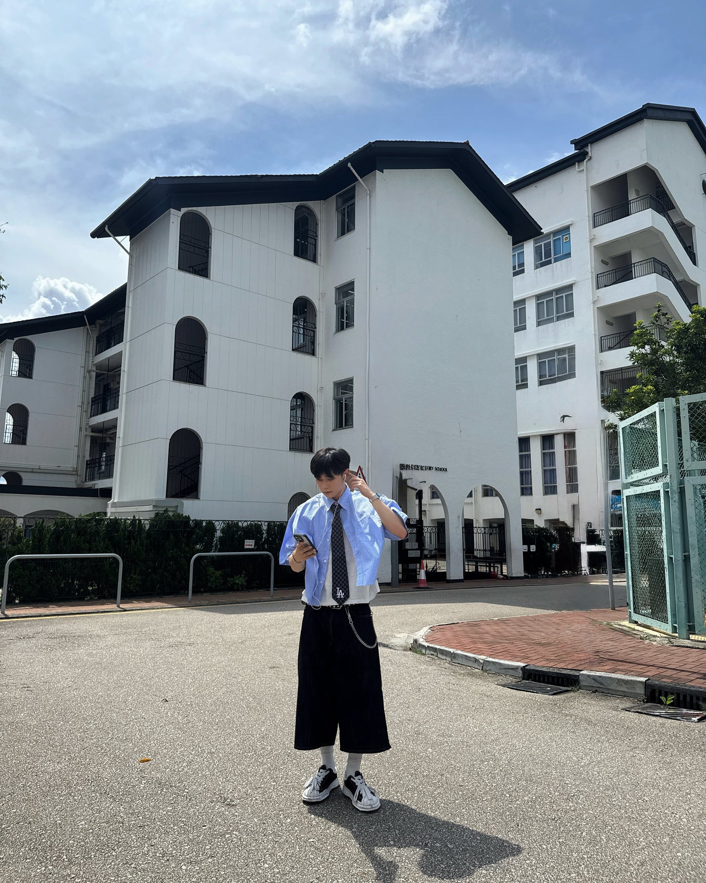 Bermuda Jorts 08