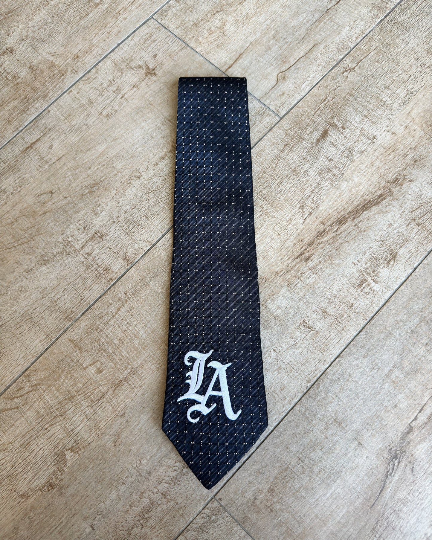 LA Remade Tie 44