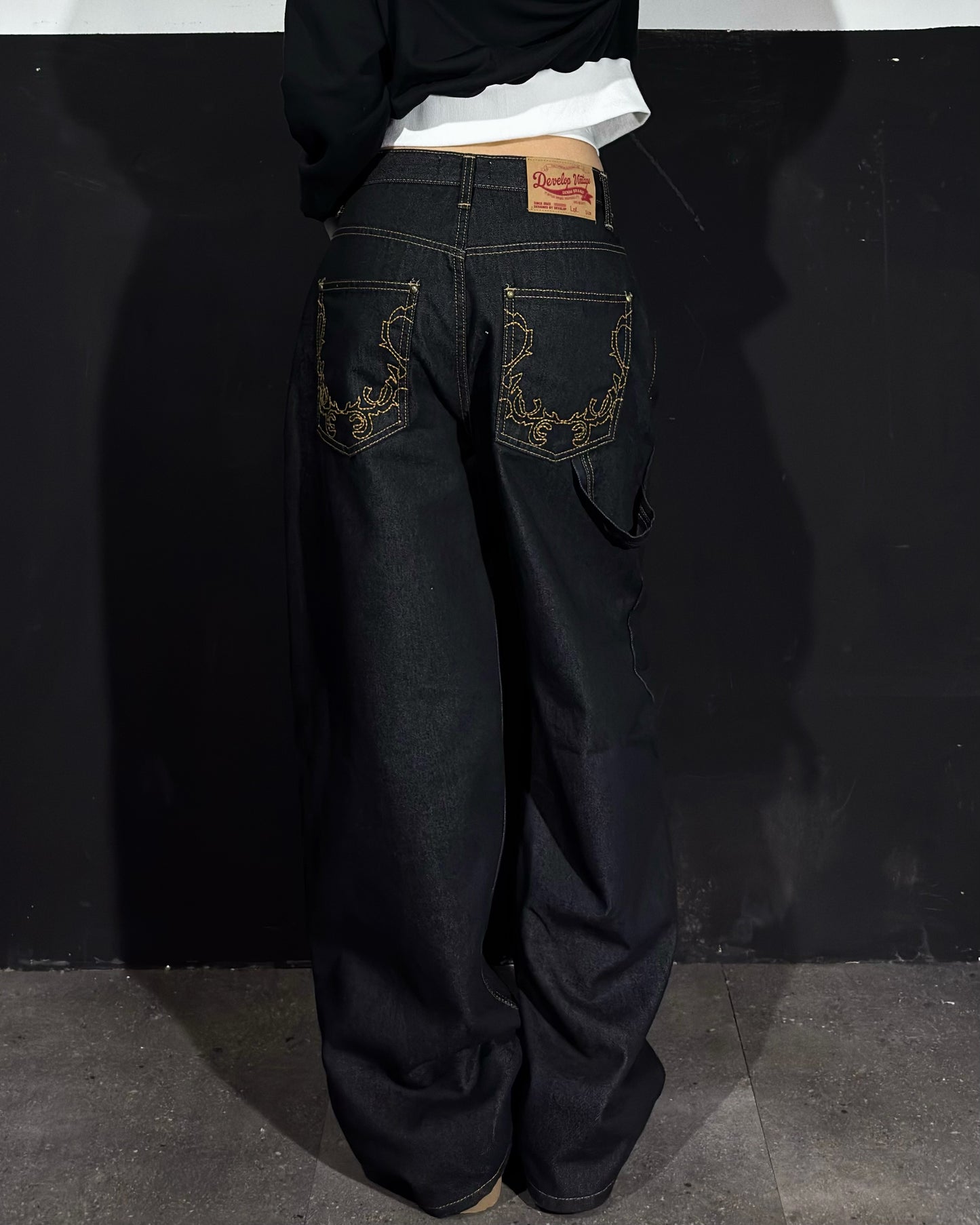 Embroidery UnWash Jeans