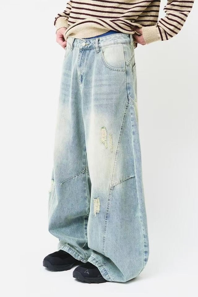 Curved Jeans