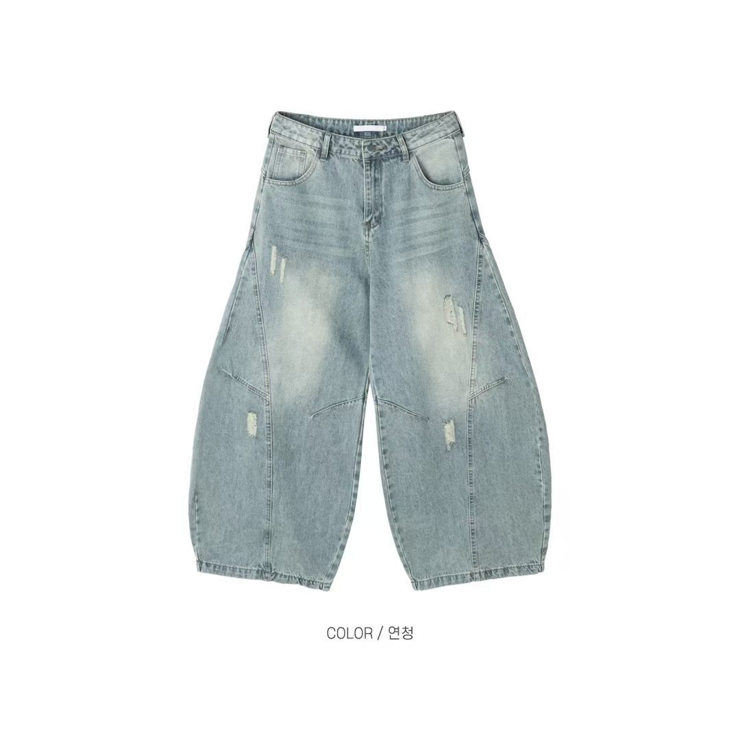Curved Jeans