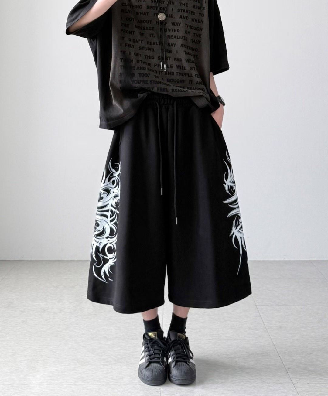 FW 26 Tatoo Graphic Jorts