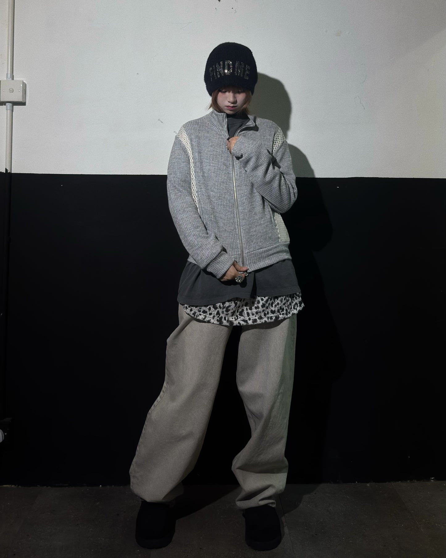 Knit zip up