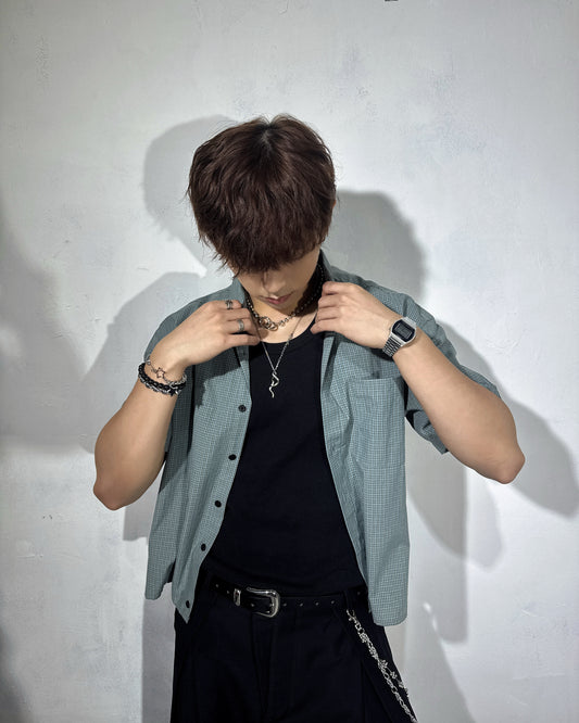 Check crop shirt