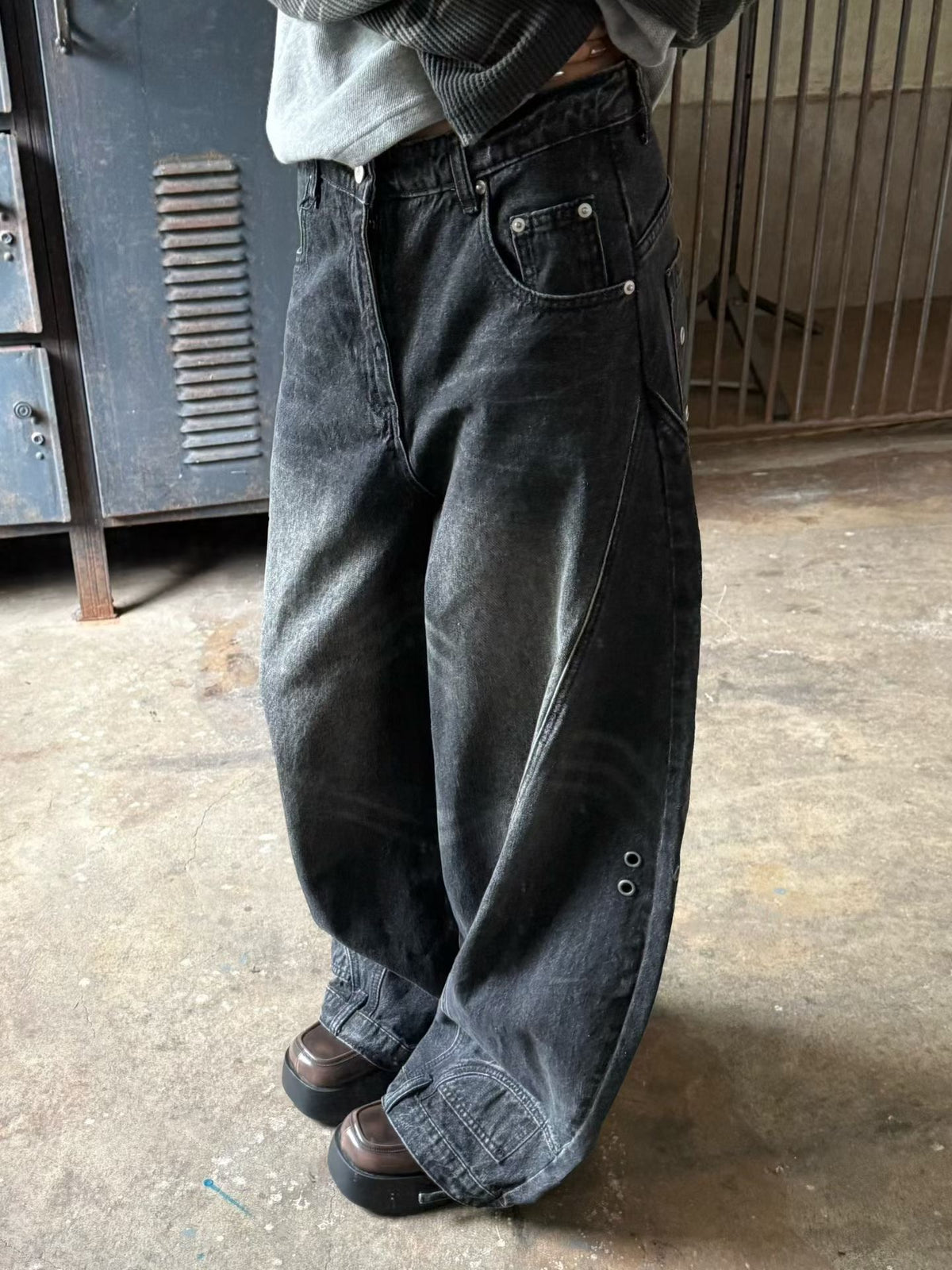 FW 26 Curved Line Jeans