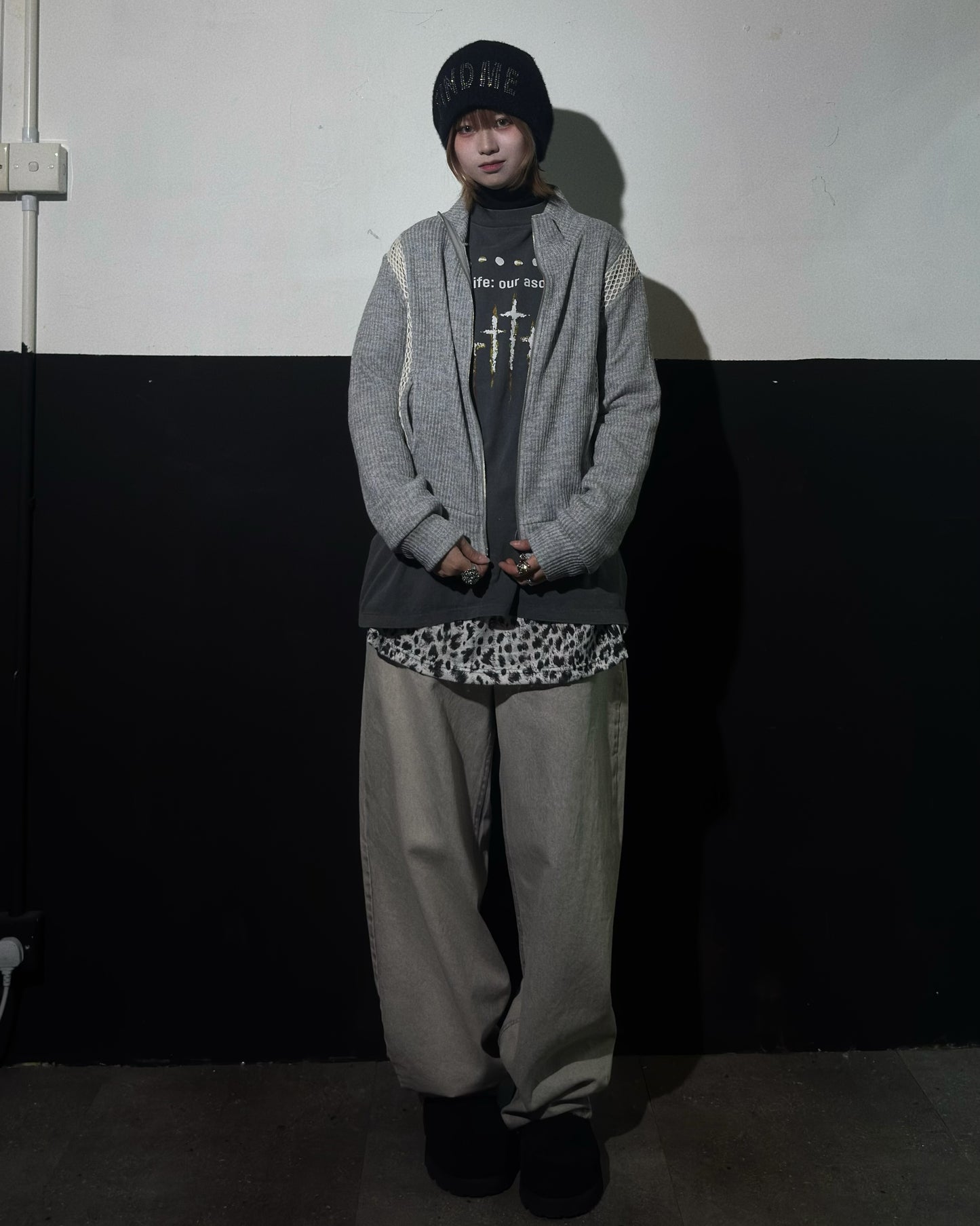 Knit zip up