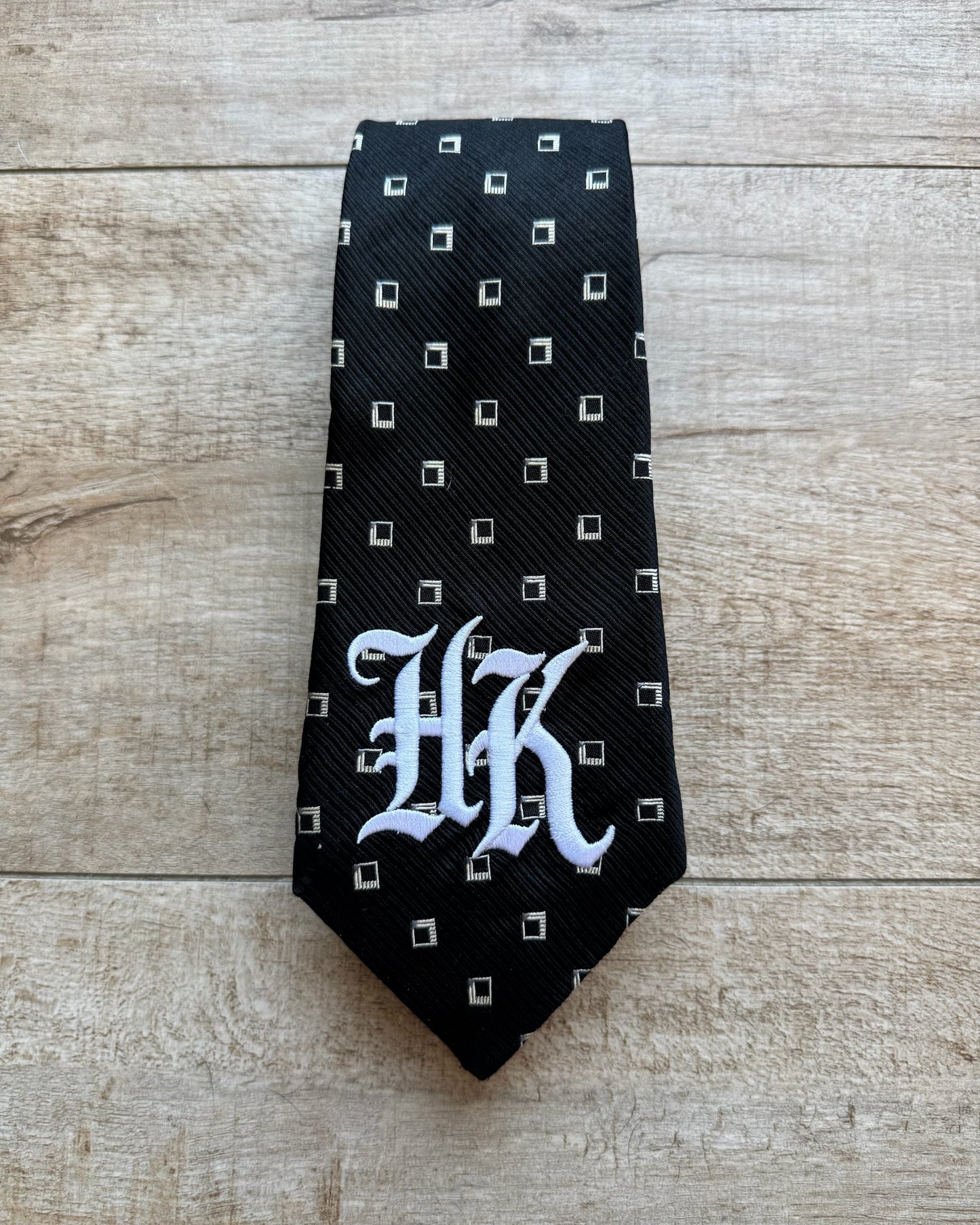 HK Remade Tie 40