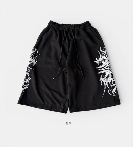 FW 26 Tatoo Graphic Jorts