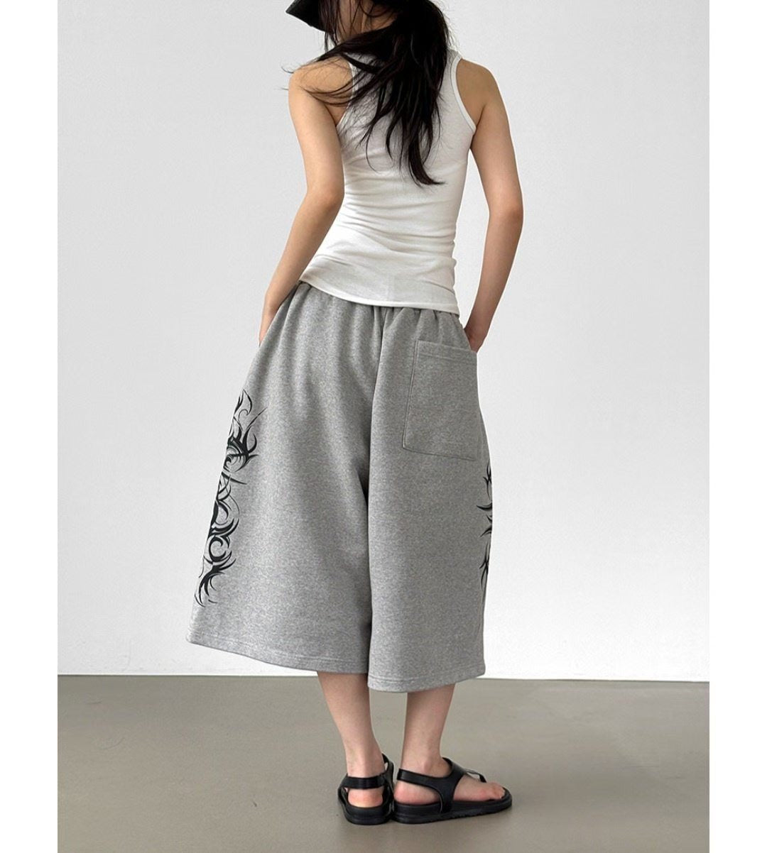 FW 26 Tatoo Graphic Jorts
