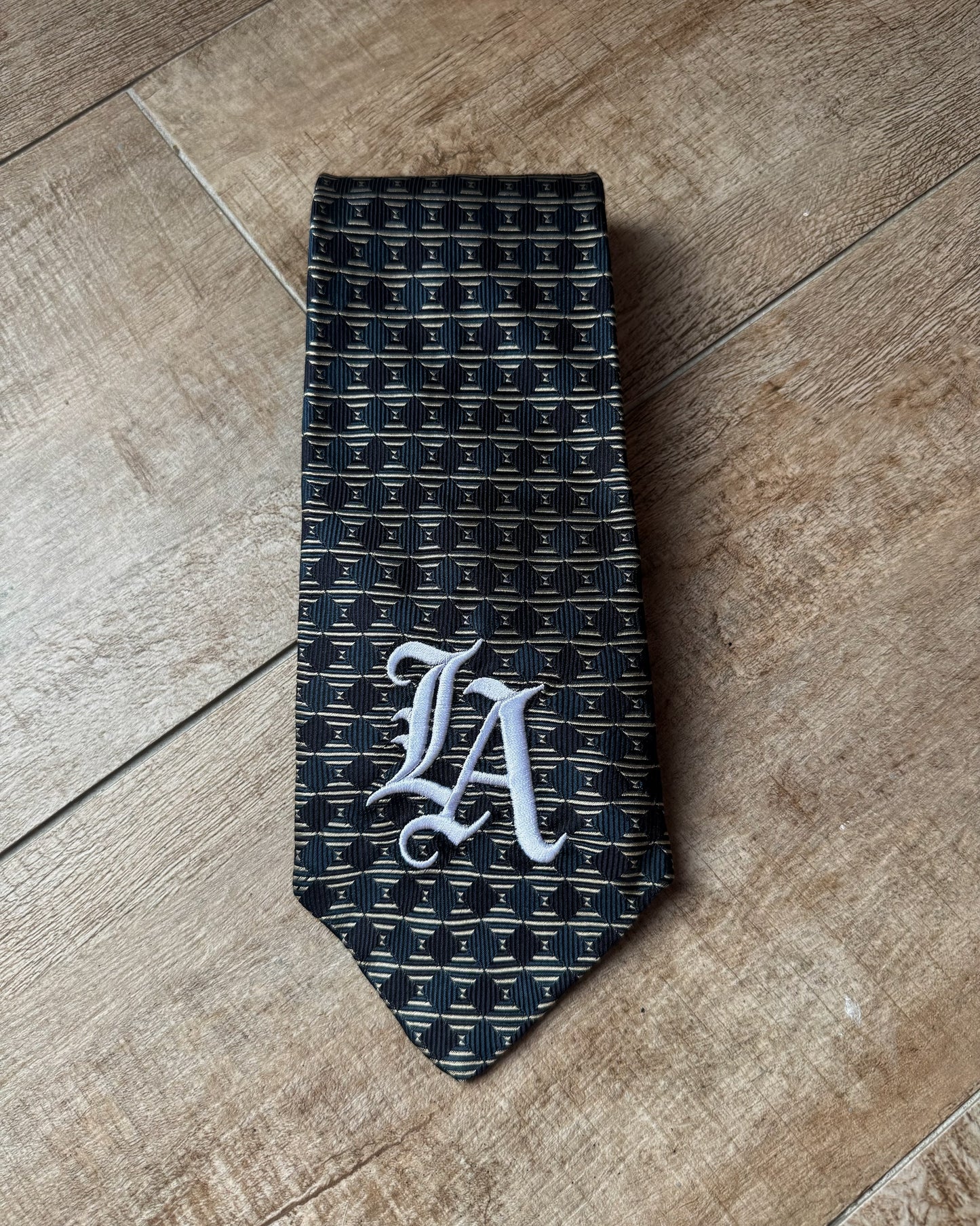 LA Remade Tie 01