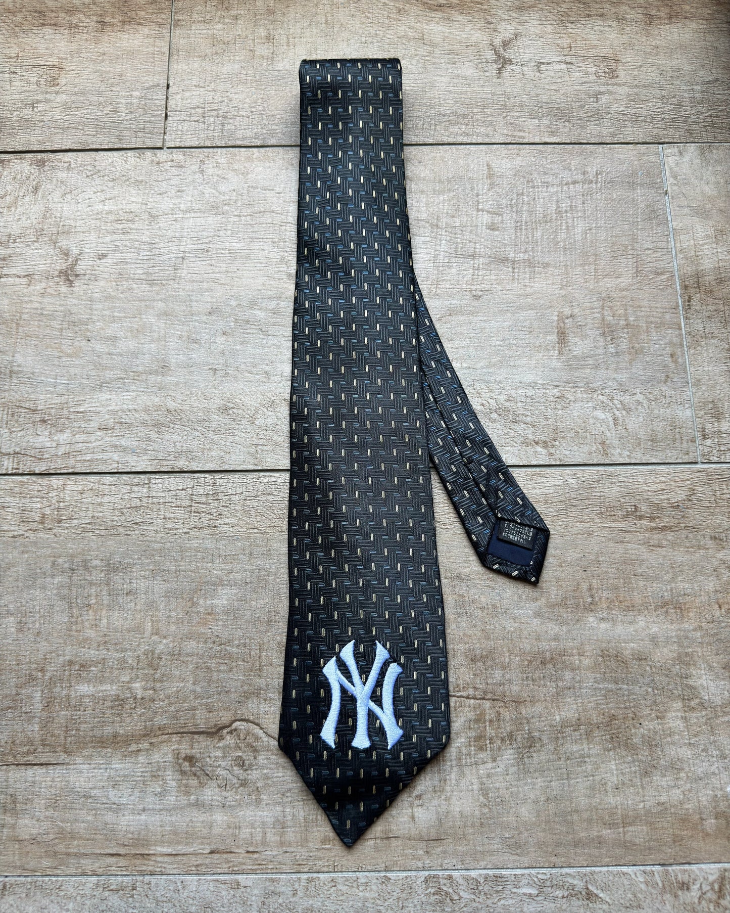 NY Remade Tie 07