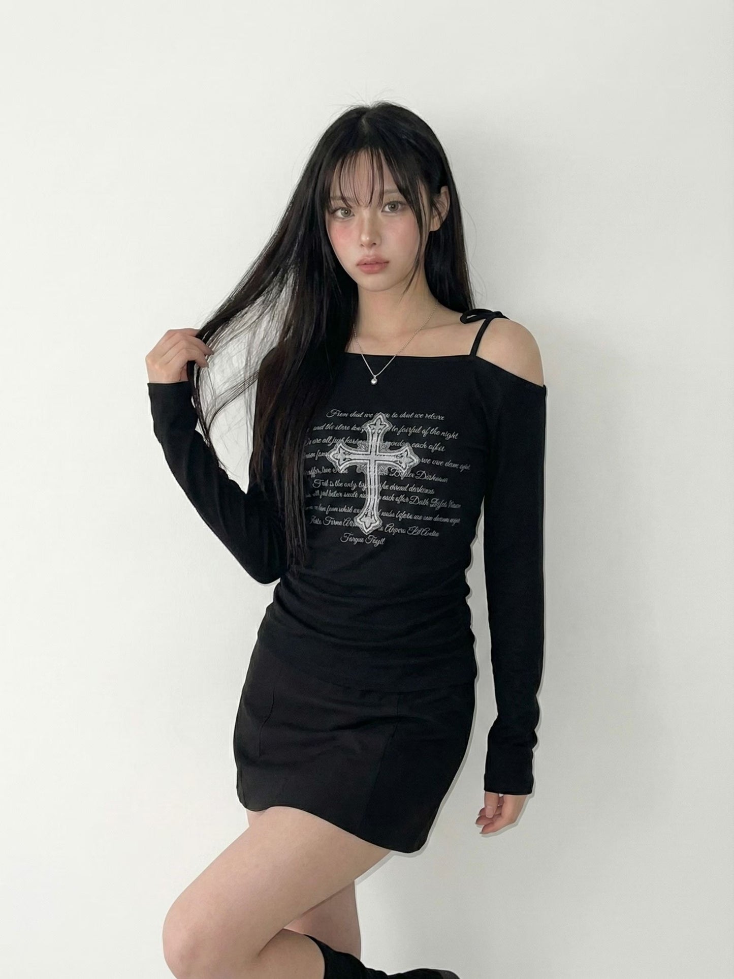 SS26 Cross off shoulder long sleeve