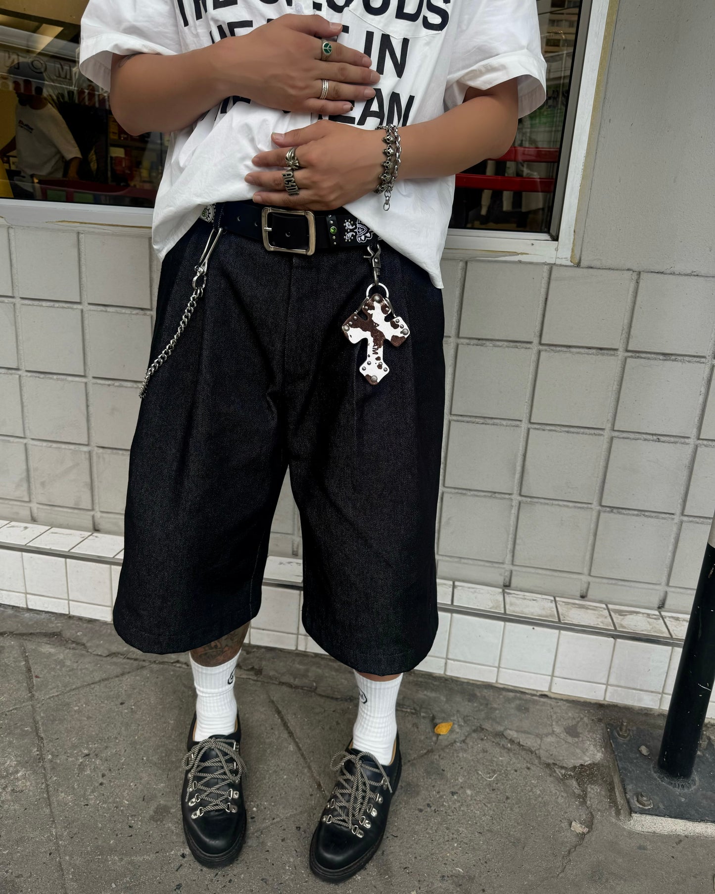 Raw Bermuda Jorts