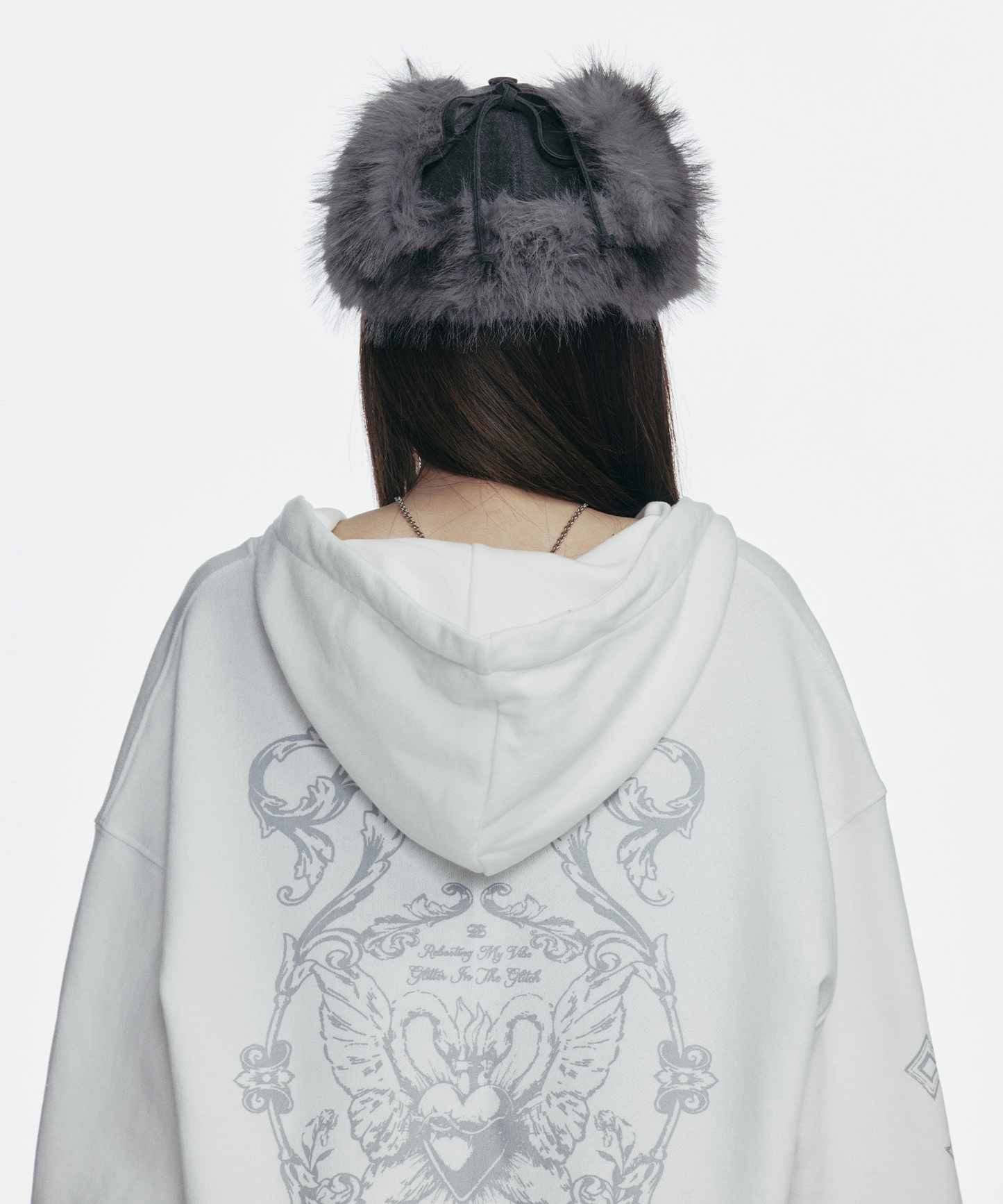 Gila.archive FAUX FUR HOTFIX LOGO EARFLAP CAP