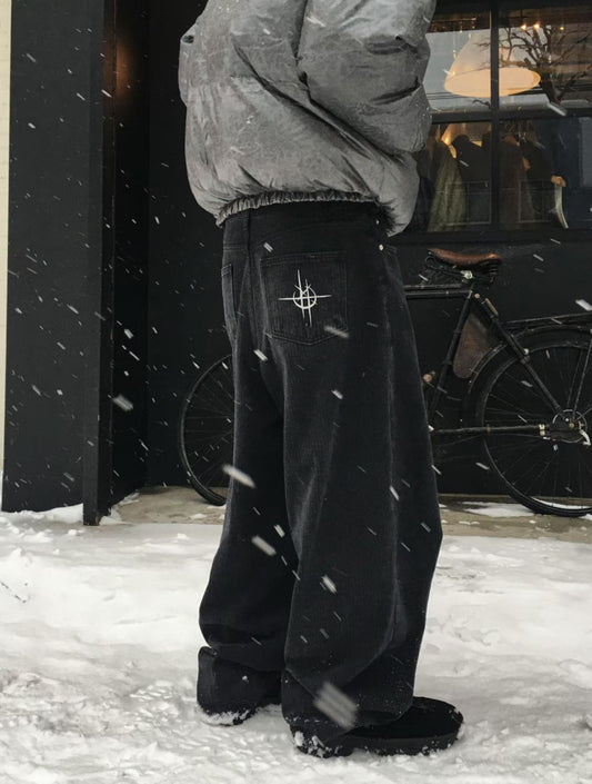 Embroidery baggy  Jeans